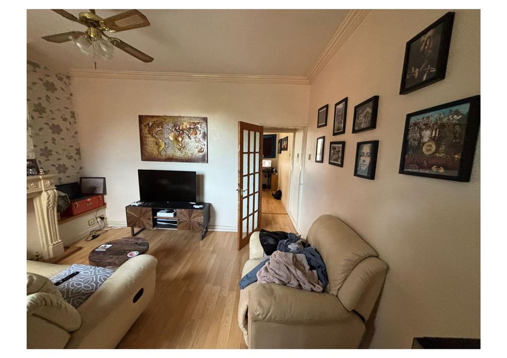 Property photo 3 of 8 Flat 345A, Stockfield Road Inspection November 202