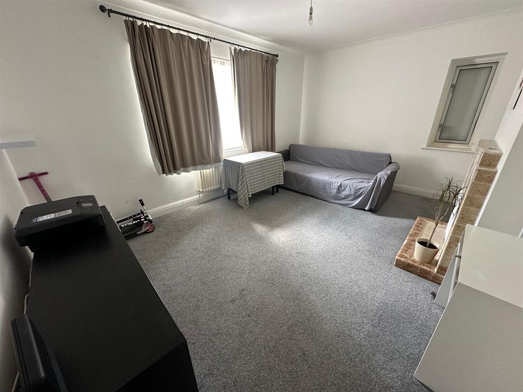 Property photo 1 of 8 2.Jpg