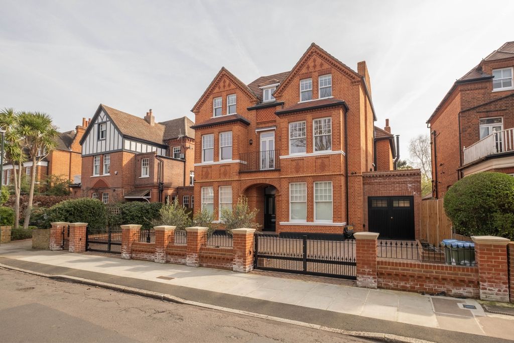 Property photo 1 of 13