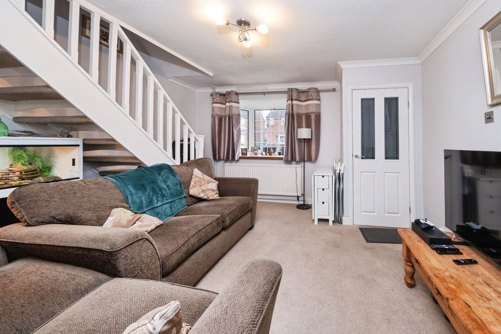 Property photo 3 of 16