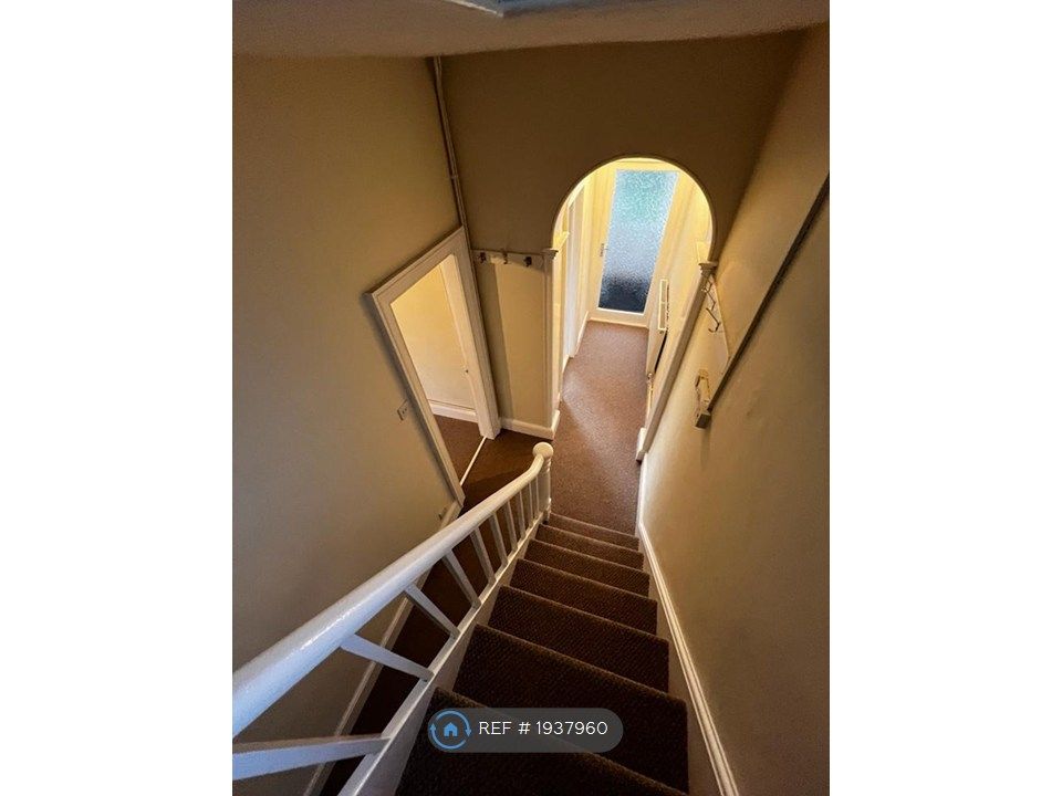 Property photo 3 of 27