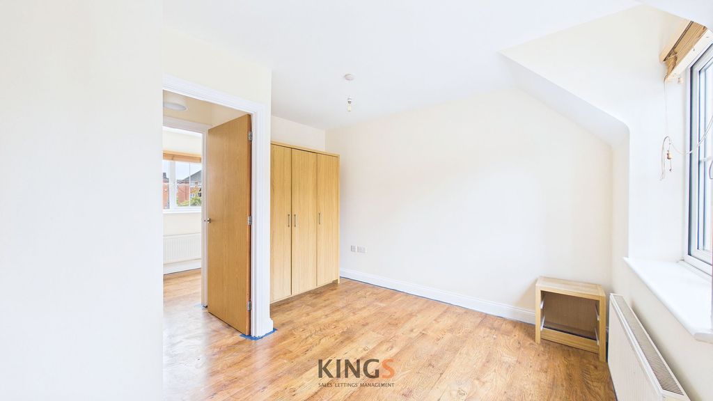 Additional image 8 of 3 bed flat for saleTiger Moth Way, Hatfield AL10