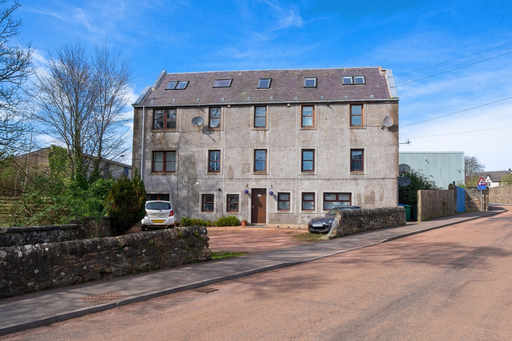 Property photo 1 of 18 Photo 3