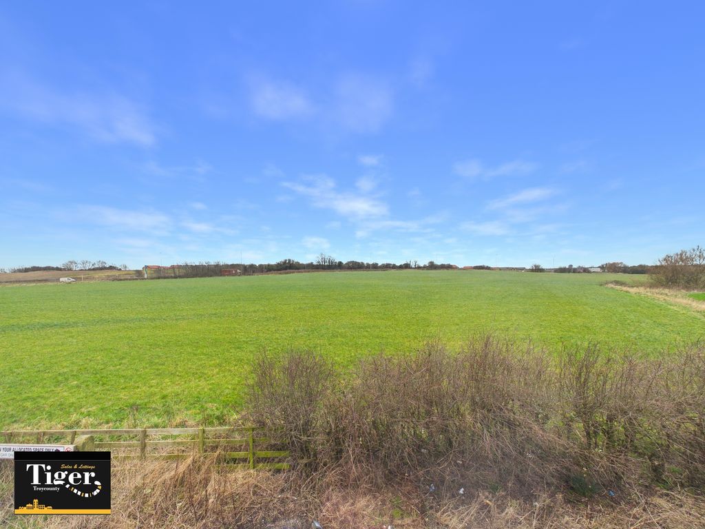 Property photo 2 of 18 Cam03440G0-Pr0540-Still025