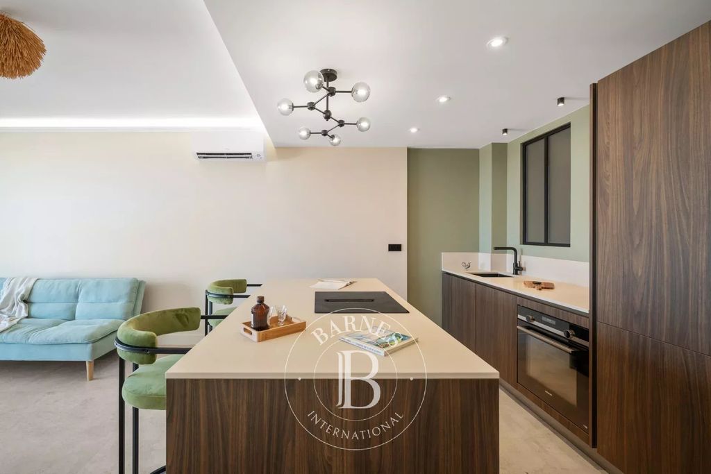 Property photo 1 of 37