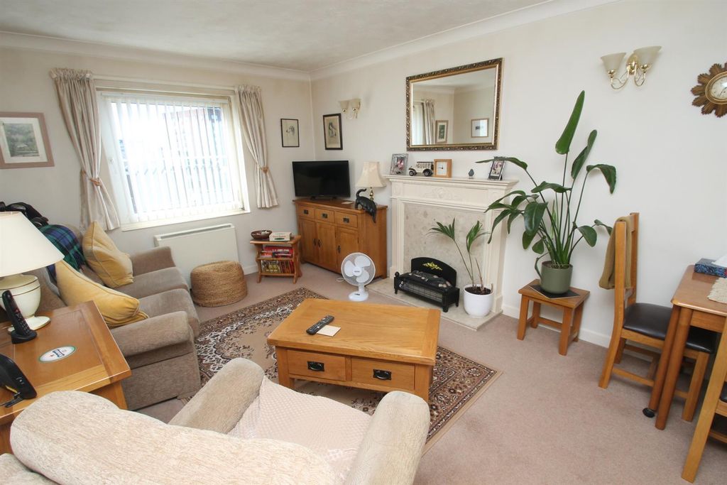 Property photo 2 of 8 Img_0002.Jpg