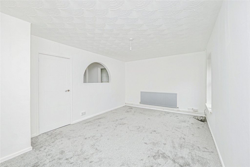 Property photo 3 of 13 Picture No. 12