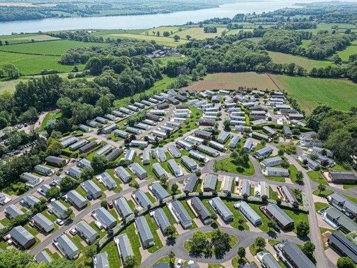 Property photo 2 of 14 16