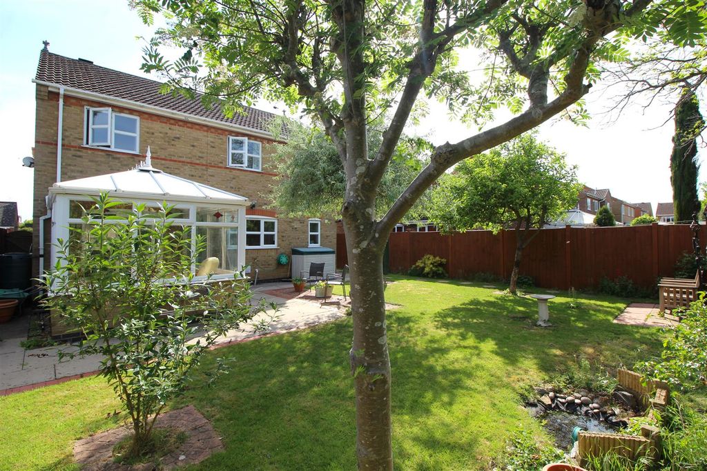 Property photo 2 of 18 Garden 1 .Jpg