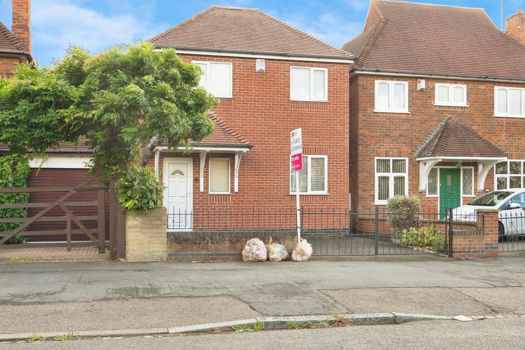 Property photo 1 of 18