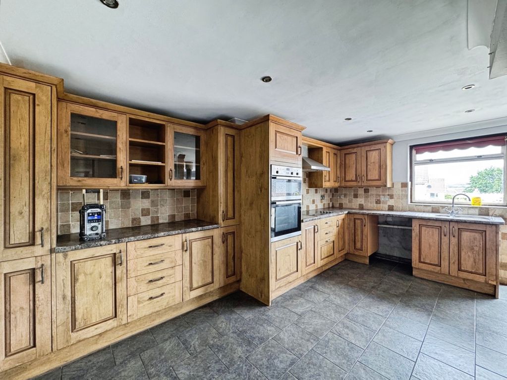 Property photo 3 of 35 5129783