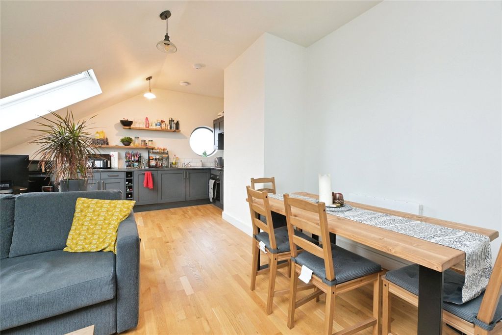 Property photo 2 of 17 Living Room