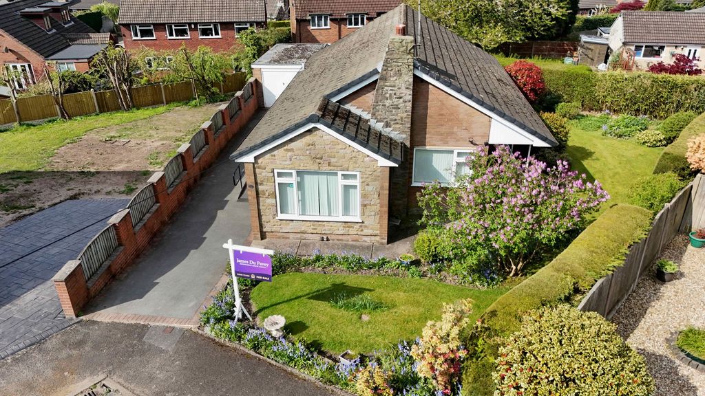Property photo 2 of 28