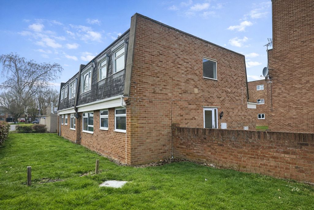 Property photo 2 of 8 Picture No. 01