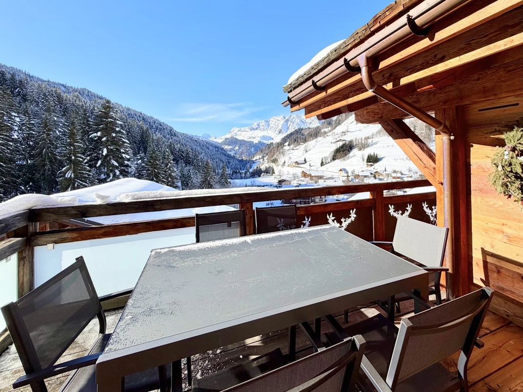 Property photo 2 of 21