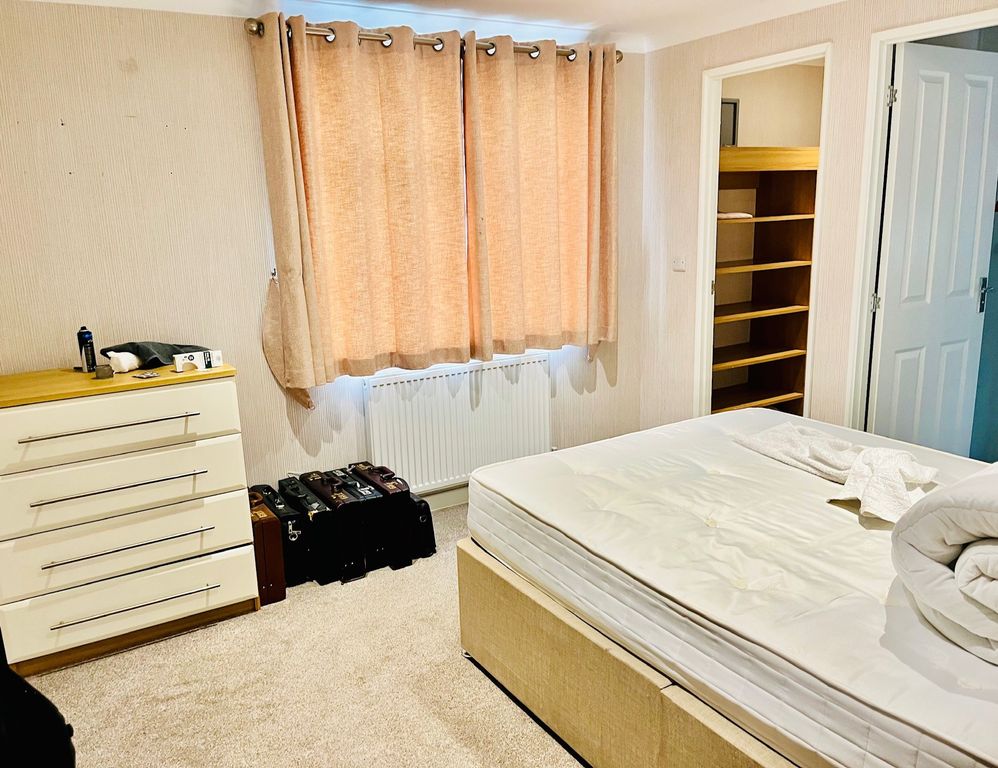 Property photo 3 of 9 Image