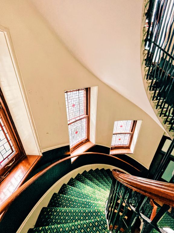 Property photo 3 of 8