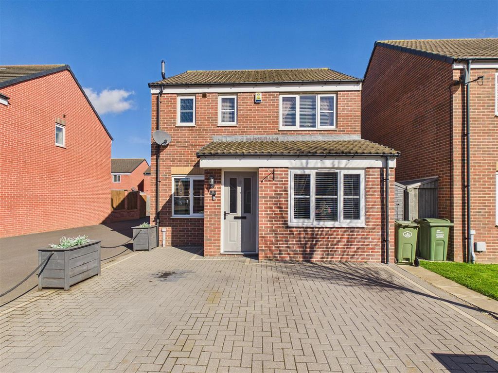 Property photo 1 of 17 Cam04090G0-Pr0167-Still017.Jpg