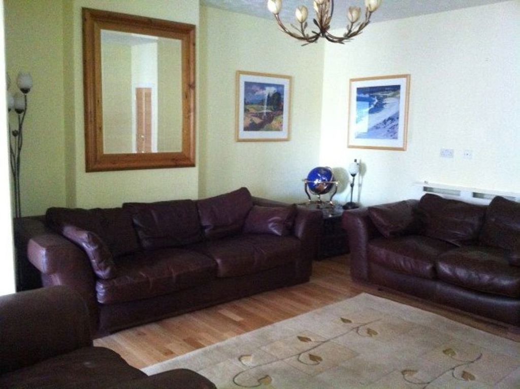 Property photo 3 of 27
