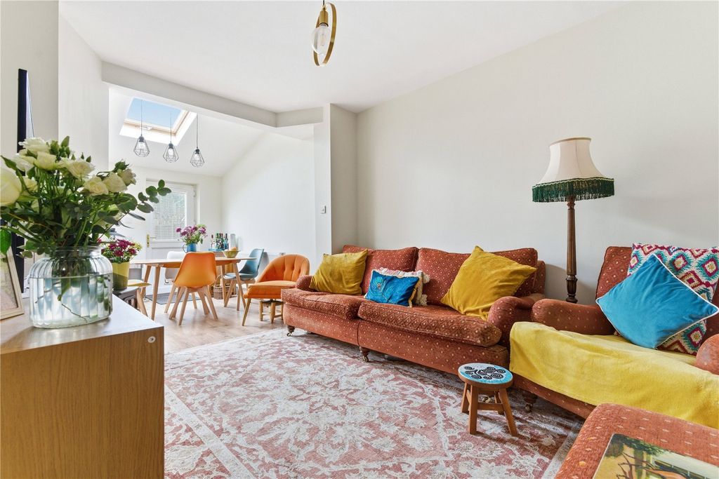 Property photo 2 of 17 Picture No. 04