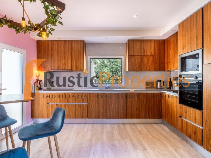 Property photo 3 of 26