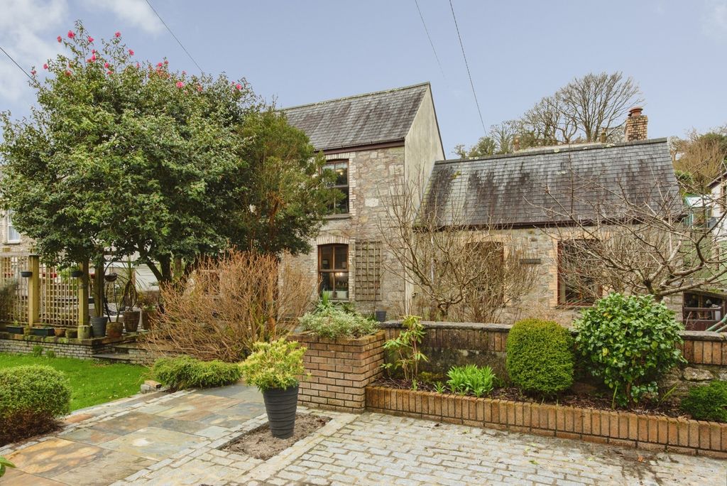 Property photo 2 of 20 Pbox-Img.Jpg