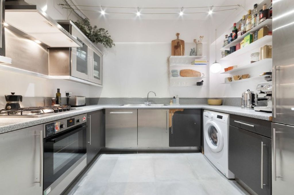 Property photo 3 of 10 Kitchen (Example)