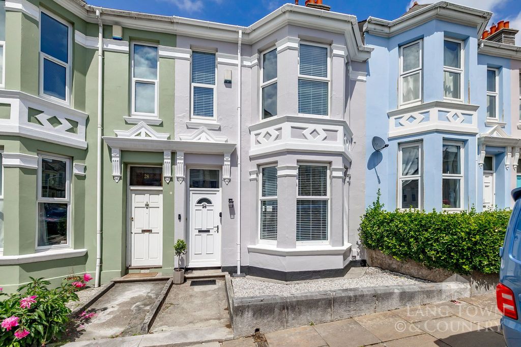 Property photo 1 of 14