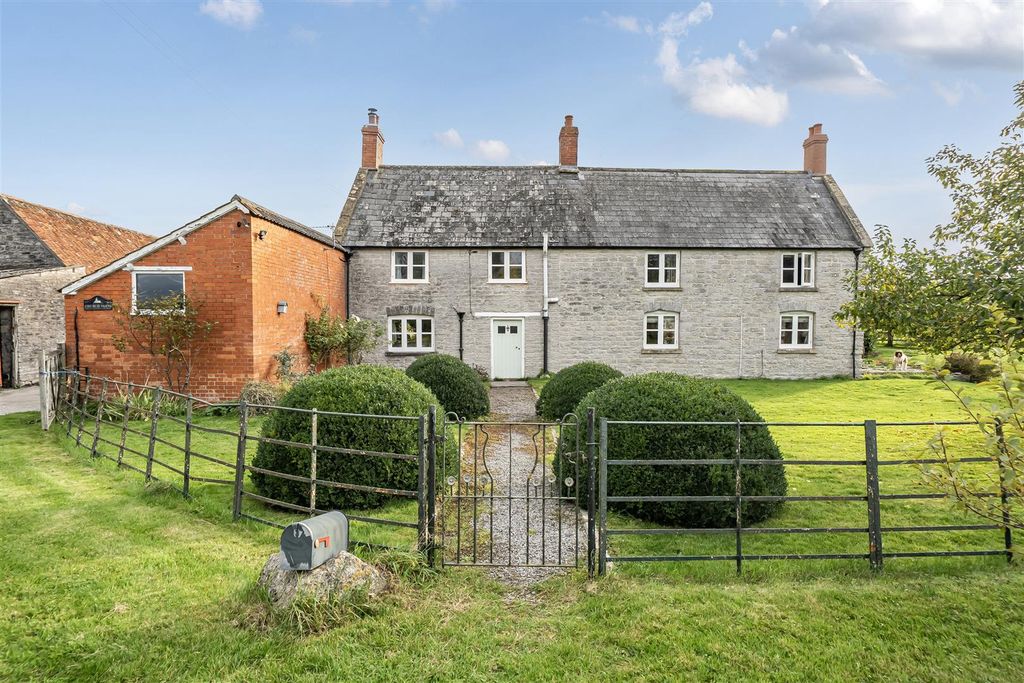 Property photo 1 of 15 Fh - Front.Jpg
