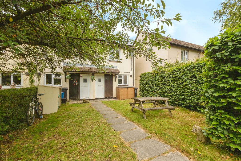 Property photo 2 of 19