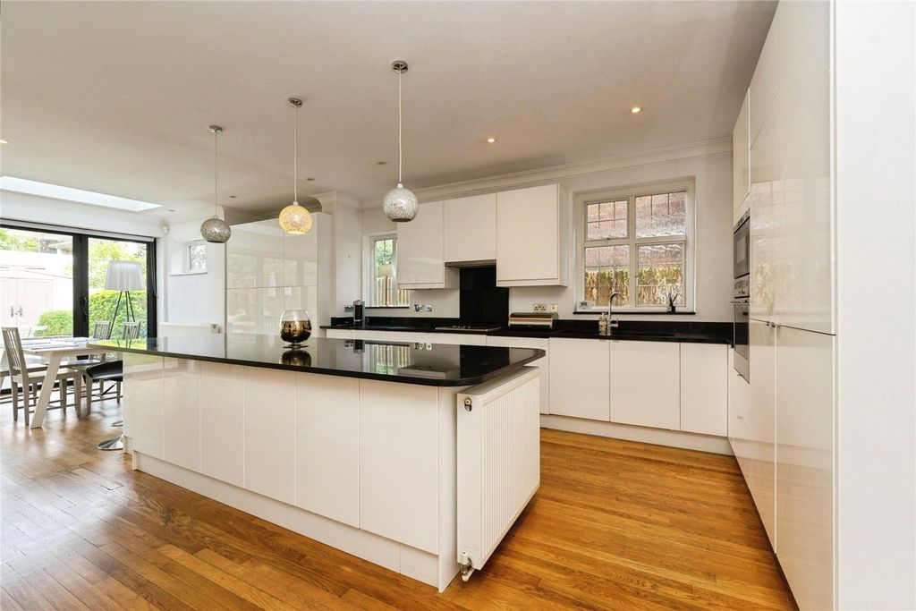 Property photo 3 of 55 Kitchen