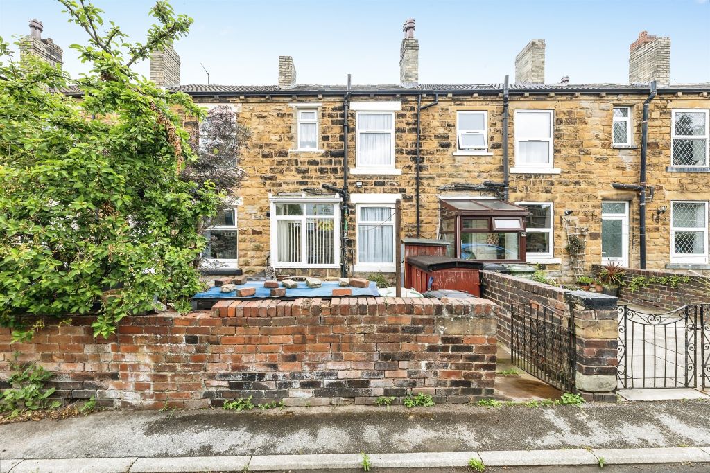 Property photo 2 of 12
