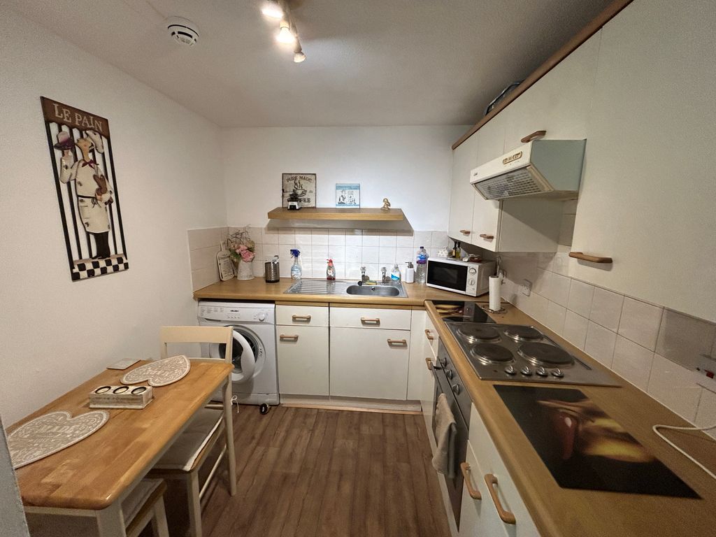 Property photo 3 of 7