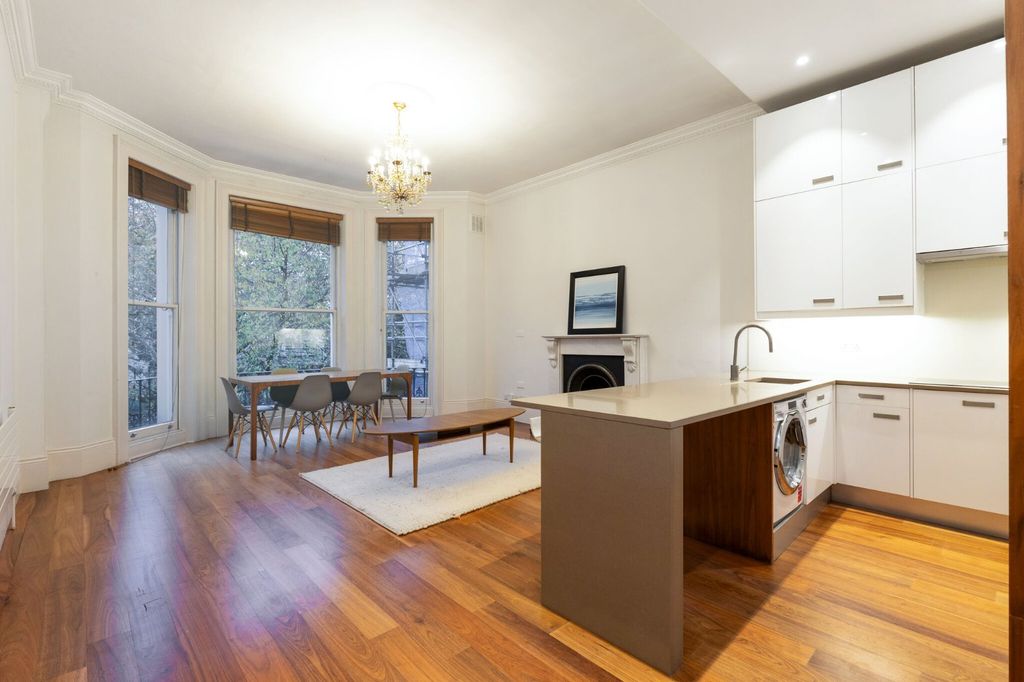 Property photo 3 of 17 Picture No. 14