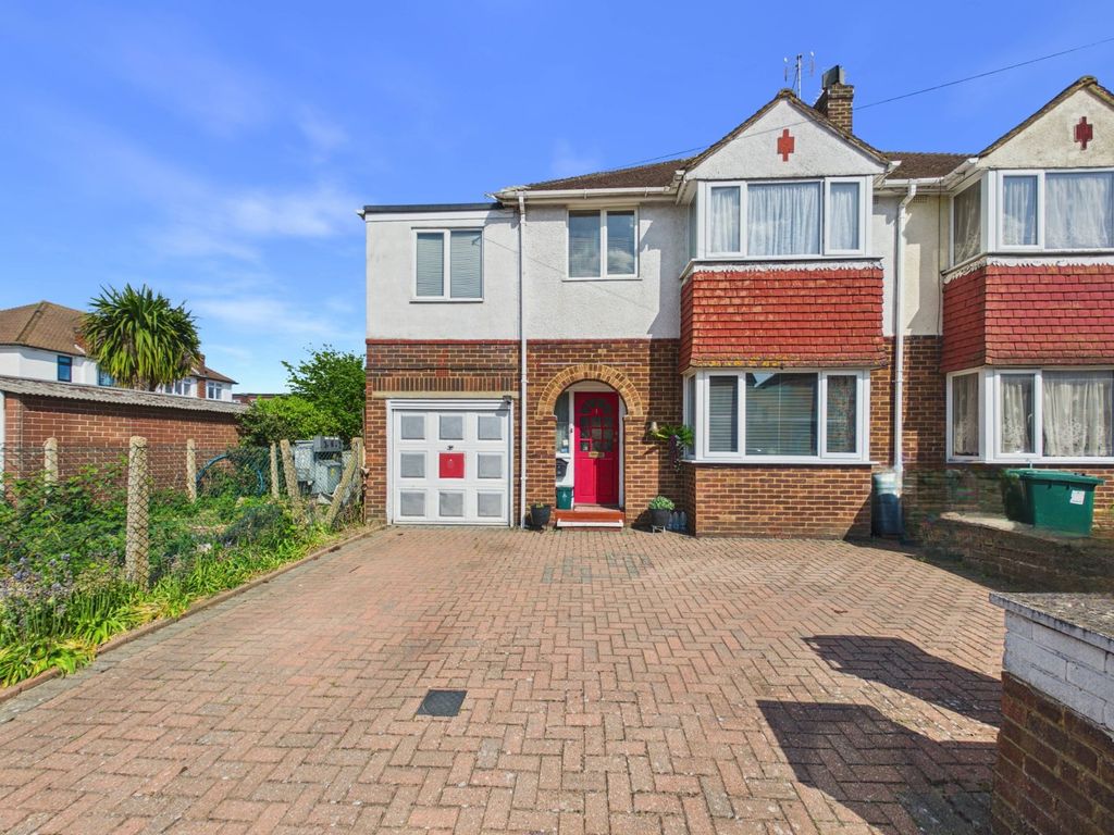 Property photo 1 of 19 Picture No. 23