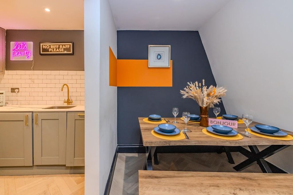 Property photo 2 of 7 23097419.Jpg