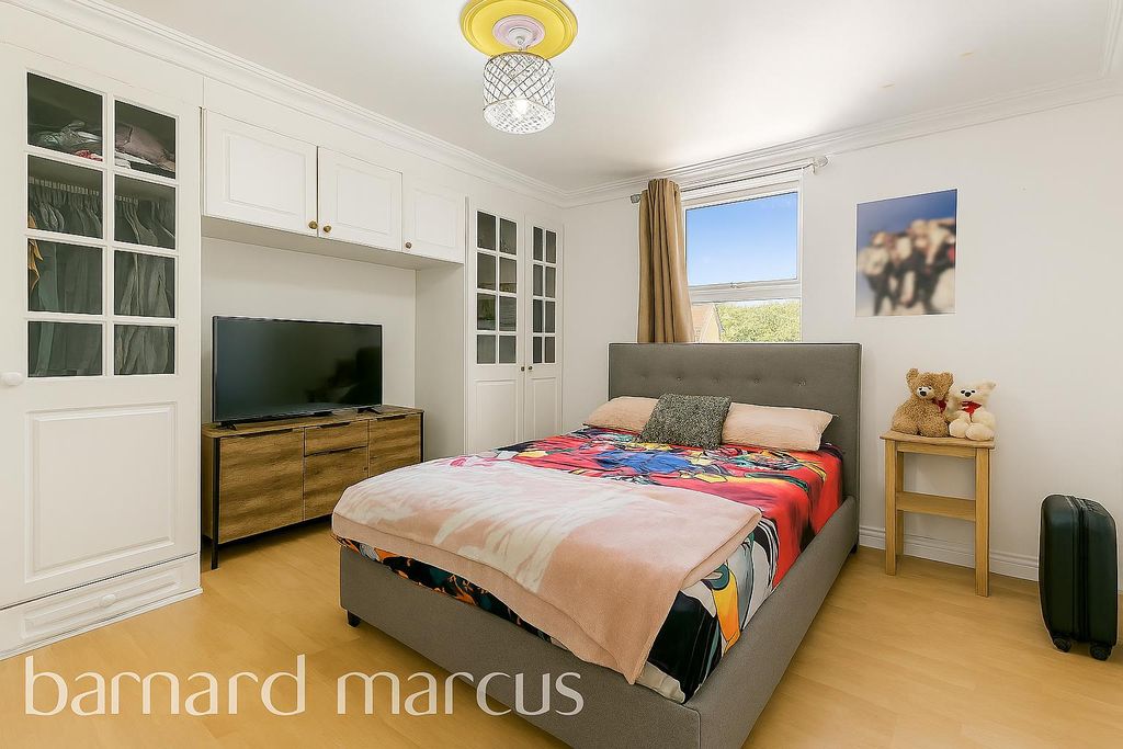 Property photo 3 of 8 Image