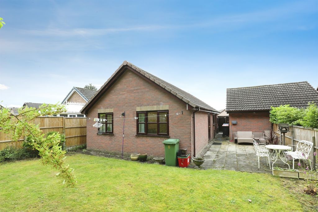 Property photo 3 of 16