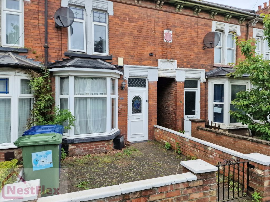 Property photo 1 of 10 Front