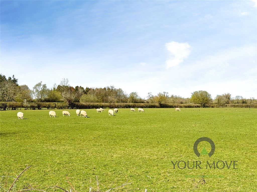 Property photo 1 of 18 Field View