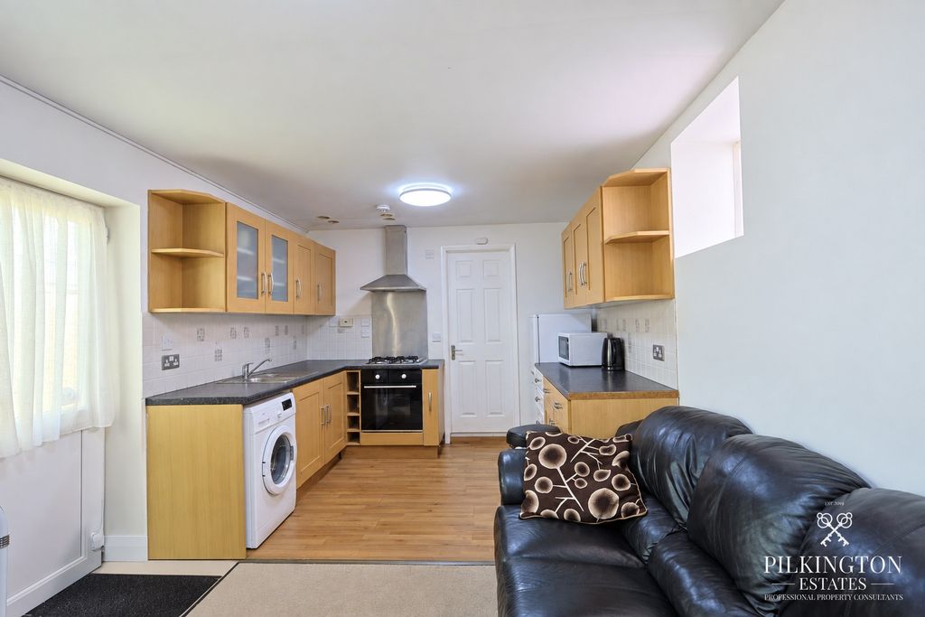 Property photo 2 of 7 5355692