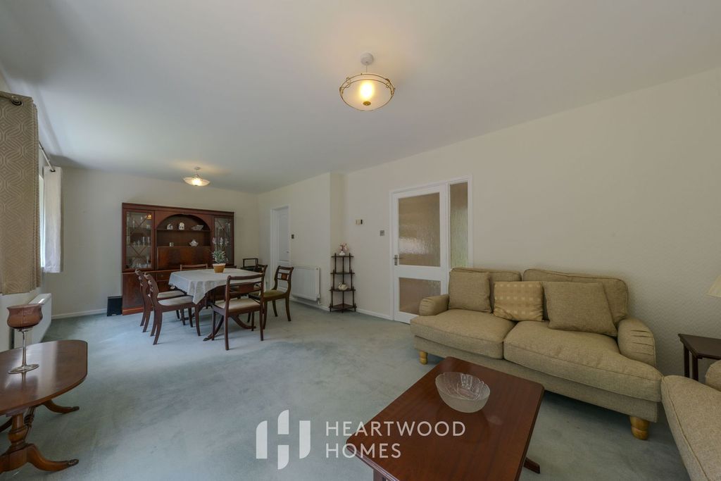 Property photo 2 of 22