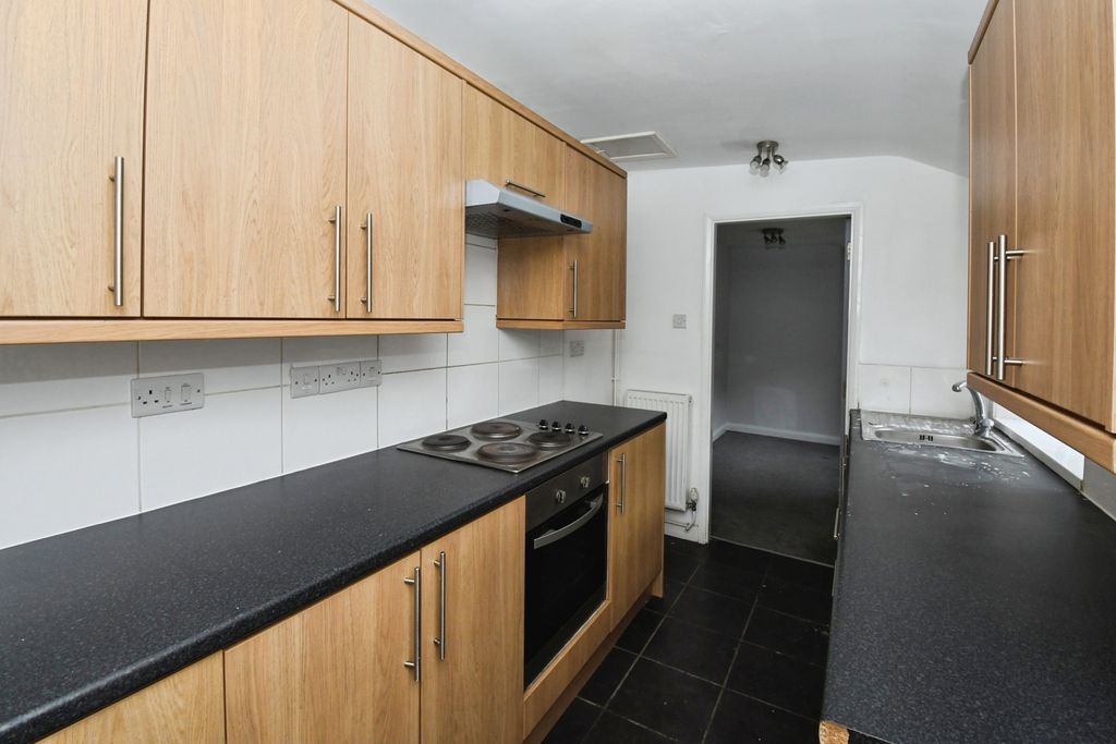 Property photo 2 of 16 Photo