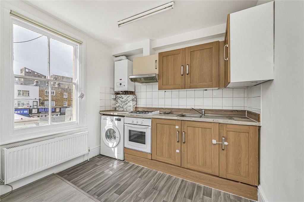 Property photo 3 of 13 Picture No. 12