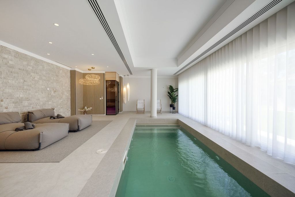 Property photo 3 of 50