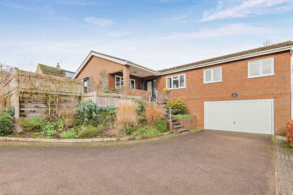 Property photo 1 of 21