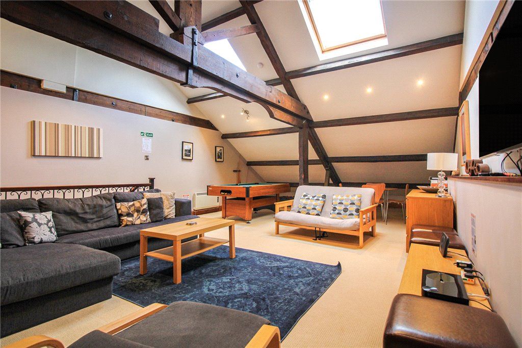 Property photo 2 of 20 Living/Games Room