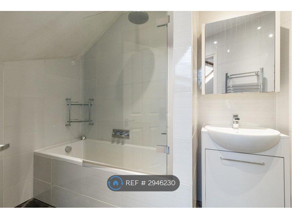 Property photo 2 of 4 Ensuite