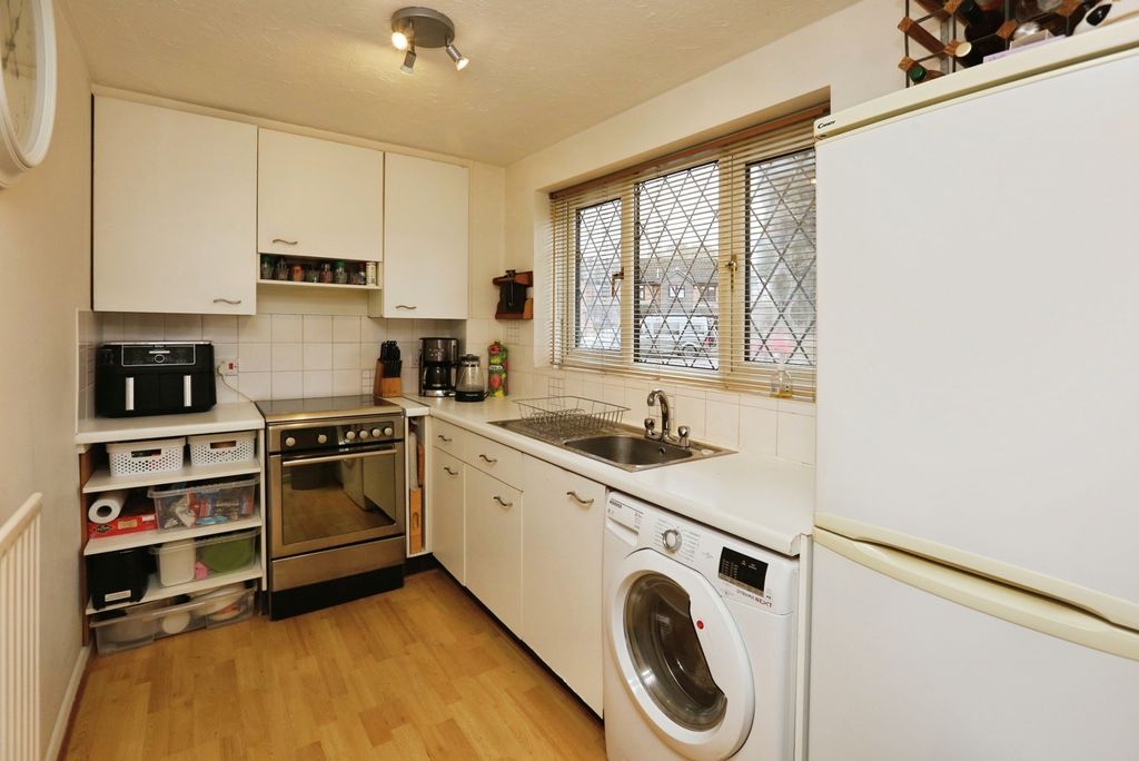 Property photo 2 of 11 Pbox-Img.Jpg