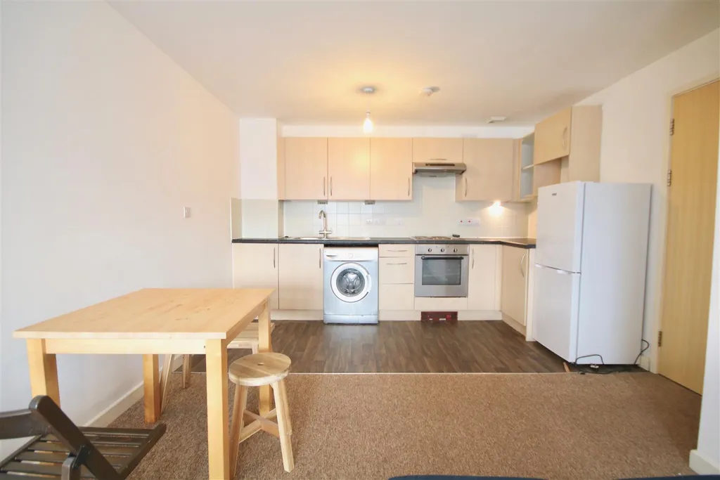 Apartment in Portsmouth, Portsea - More